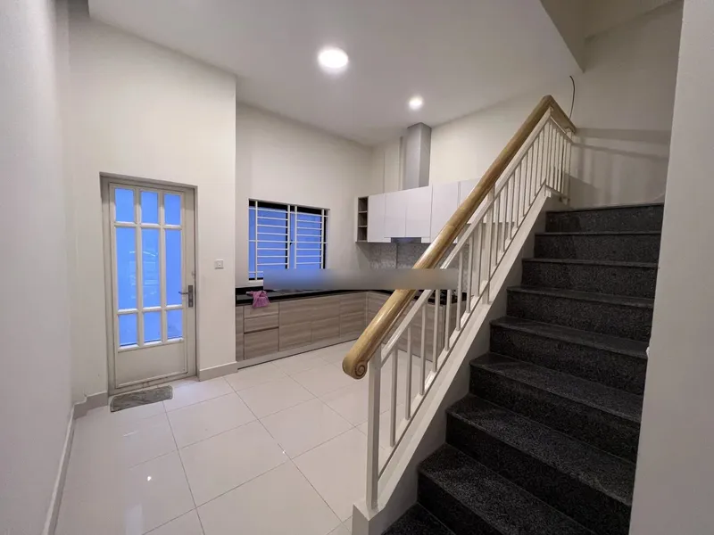 4 Bedroom Shophouse in Borey Peng Huoth for Rent - Street P-17 - view 3